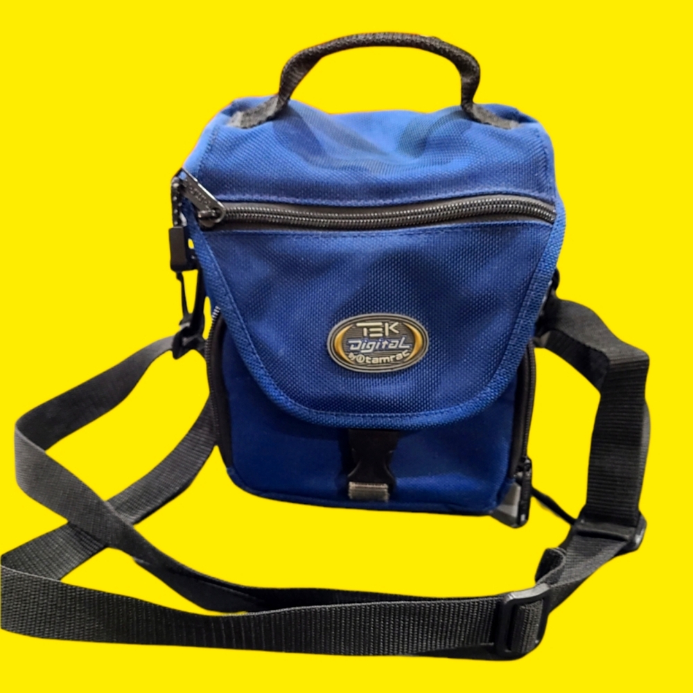 Tek Digital small camera/tech bag